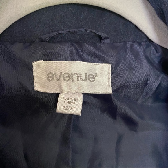 AVENUE Faux Wool Peacoat, Navy Blue, Size 22/24, RN138302 - Picture 3 of 8